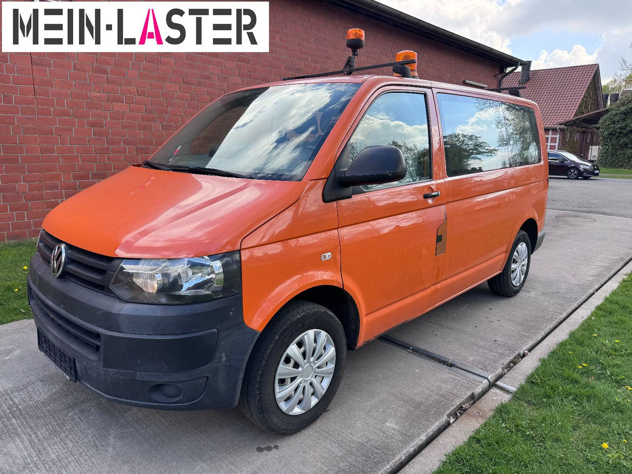 Volkswagen T5 2.0 tdi Bus 9 Sitzer - Furgoneta de pasajeros: foto 2 Volkswagen T5 2.0 tdi Bus 9 Sitzer - Furgoneta de pasajeros: foto 2