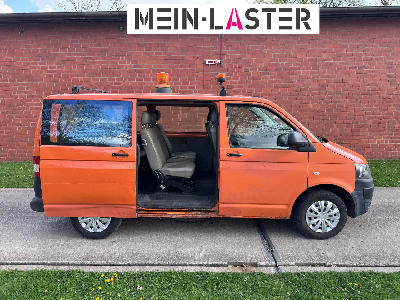 Volkswagen T5 2.0 tdi Bus 9 Sitzer - Furgoneta de pasajeros: foto 3 Volkswagen T5 2.0 tdi Bus 9 Sitzer - Furgoneta de pasajeros: foto 3