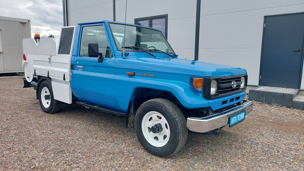 Toyota Land Cruiser COMBI HYDRO CLEANER Mini Combine - Limpieza de alcantarillado: foto 1 Toyota Land Cruiser COMBI HYDRO CLEANER Mini Combine - Limpieza de alcantarillado: foto 1