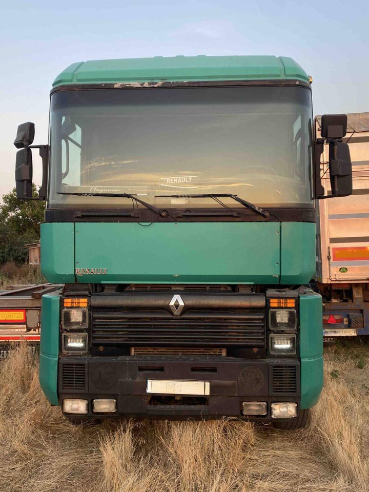 RENAULT Magnum 430 - Cabeza tractora: foto 2 RENAULT Magnum 430 - Cabeza tractora: foto 2