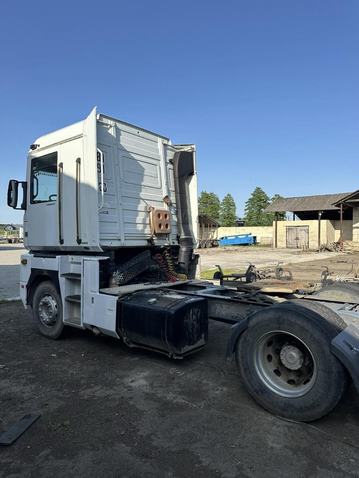 RENAULT Magnum 440 - Cabeza tractora: foto 3 RENAULT Magnum 440 - Cabeza tractora: foto 3