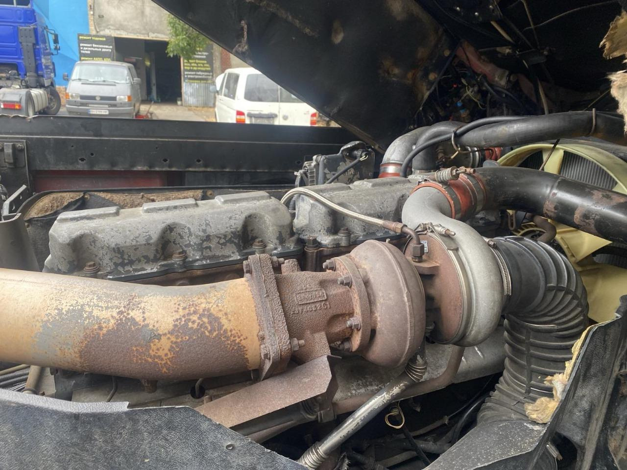 Cabeza tractora RENAULT Magnum 480: foto 27
