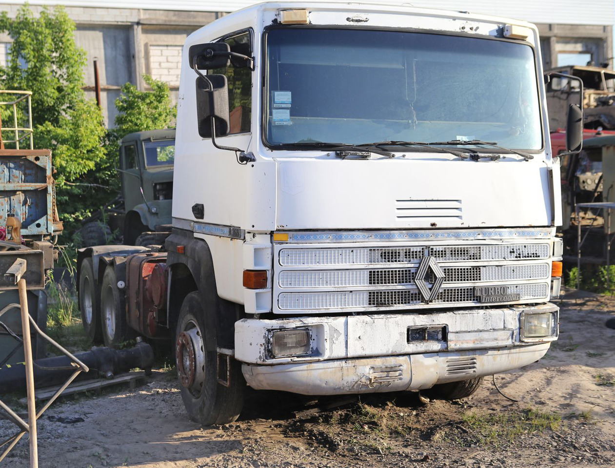 RENAULT Major 6x4 - Cabeza tractora: foto 3 RENAULT Major 6x4 - Cabeza tractora: foto 3