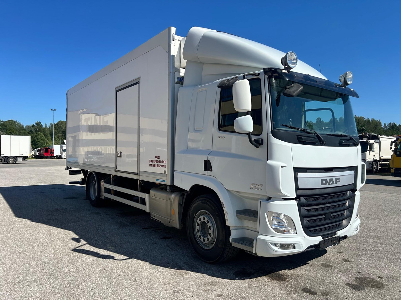 DAF CF330 - Camión frigorífico: foto 1 DAF CF330 - Camión frigorífico: foto 1