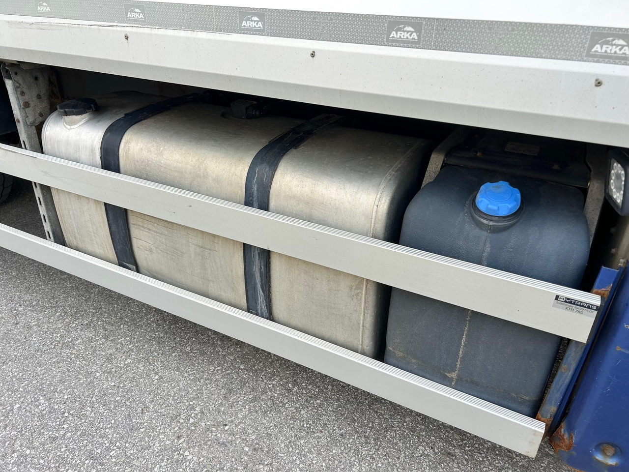 Camión caja cerrada RENAULT T520: foto 12