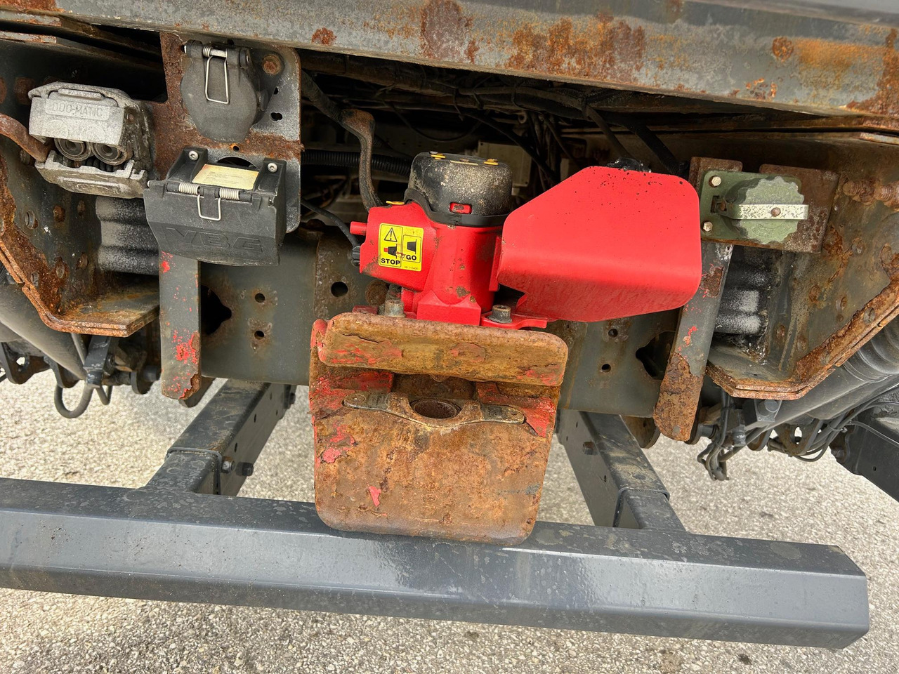 Camión caja cerrada RENAULT T520: foto 16