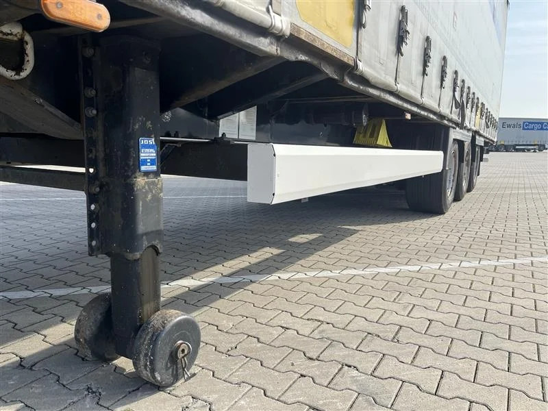 Krone 75x 2015 XL MEGA P400 HUCKEPACK - Semirremolque caja cerrada: foto 5 Krone 75x 2015 XL MEGA P400 HUCKEPACK - Semirremolque caja cerrada: foto 5