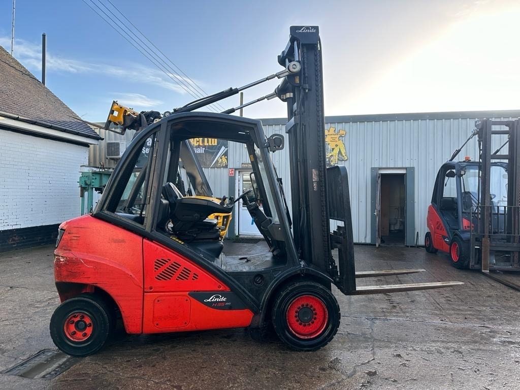 Linde H 35 D - Carretilla elevadora diésel: foto 1 Linde H 35 D - Carretilla elevadora diésel: foto 1