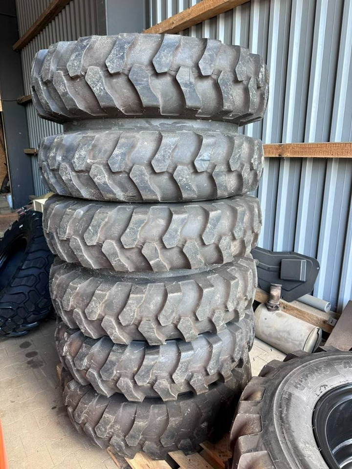 Excavadora de ruedas Apollo 10.00 - 20 Kompletträder - Complet t: foto 7