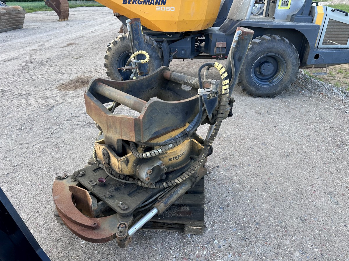 ENGCON EC 30 - S80 GR30 -S80 - SVAB Engcon Rototilt - Tiltrotator - Rotor basculante: foto 4 ENGCON EC 30 - S80 GR30 -S80 - SVAB Engcon Rototilt - Tiltrotator - Rotor basculante: foto 4