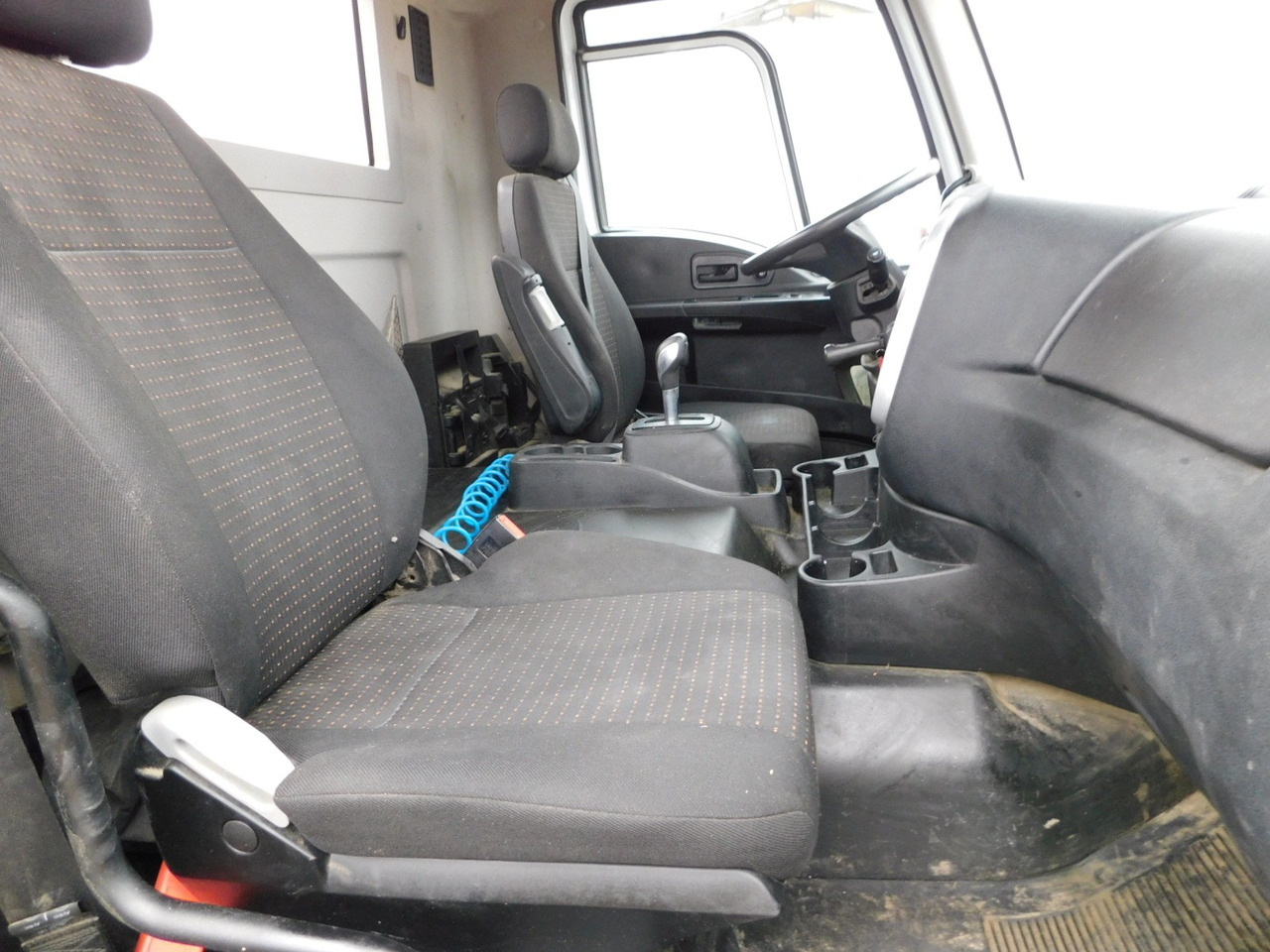 Ford 4142m 8x4 dcab e6 12tx2210 - Camión hormigonera: foto 5 Ford 4142m 8x4 dcab e6 12tx2210 - Camión hormigonera: foto 5