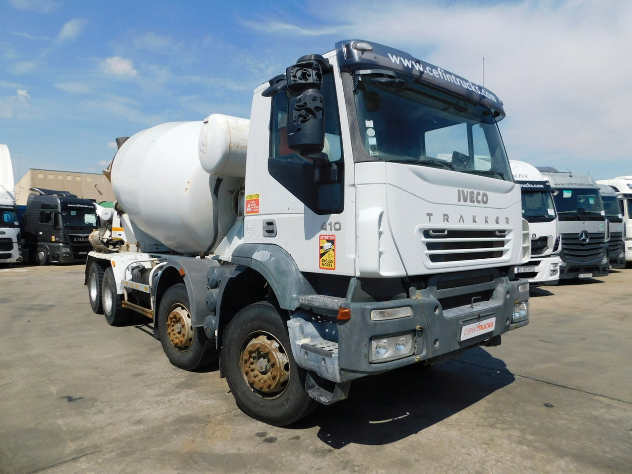 Iveco Trakker ad340t41b - Camión hormigonera: foto 2 Iveco Trakker ad340t41b - Camión hormigonera: foto 2