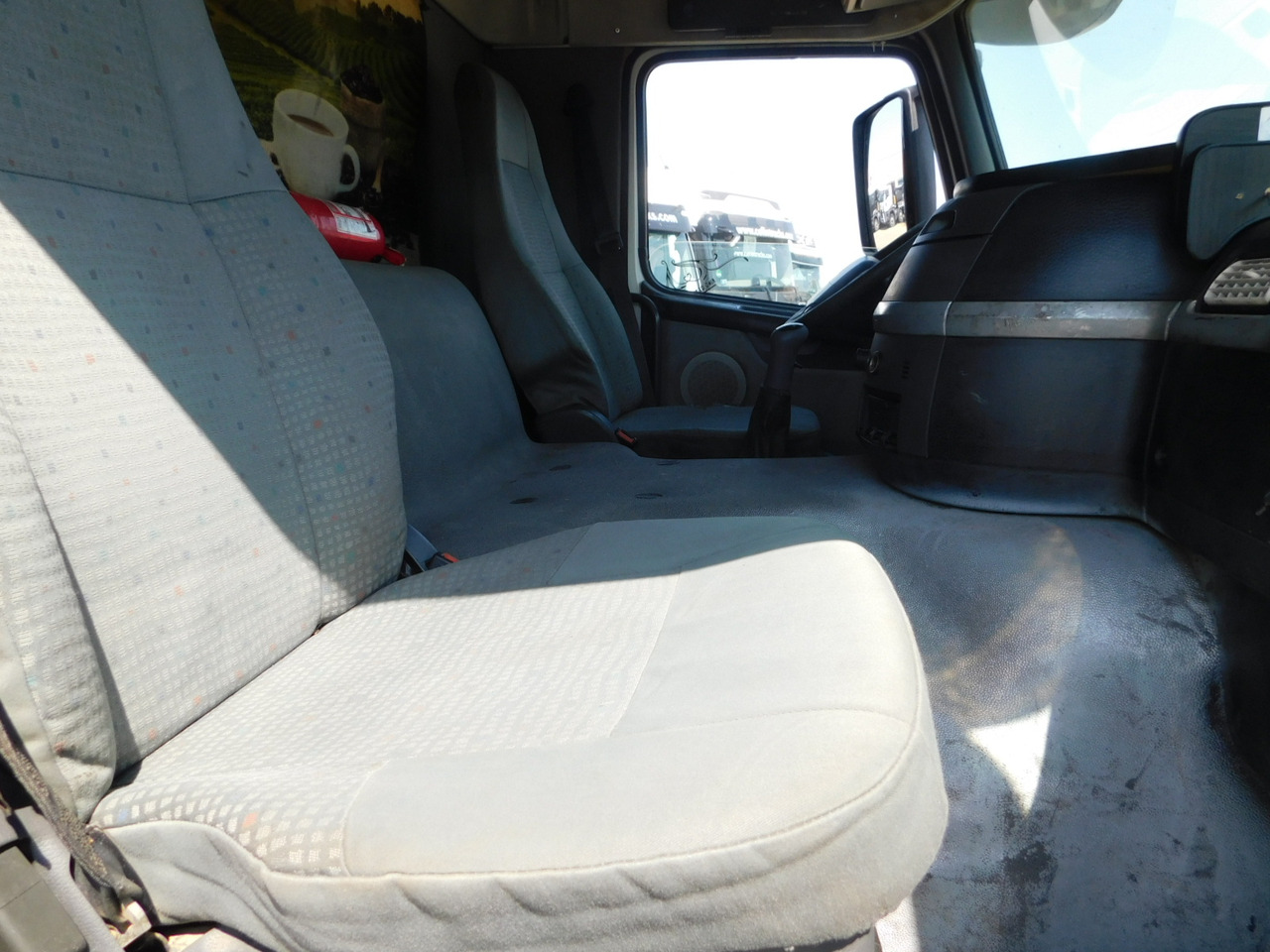 Volvo Fm 12 - Camión volquete: foto 5 Volvo Fm 12 - Camión volquete: foto 5