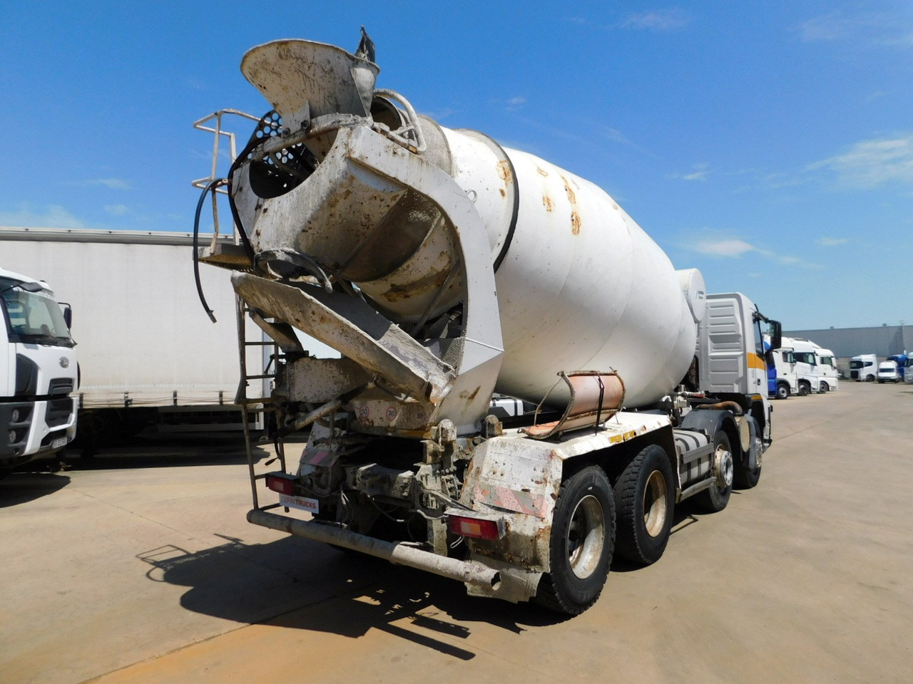 Volvo Fm9 340 mixer - Camión hormigonera: foto 3 Volvo Fm9 340 mixer - Camión hormigonera: foto 3