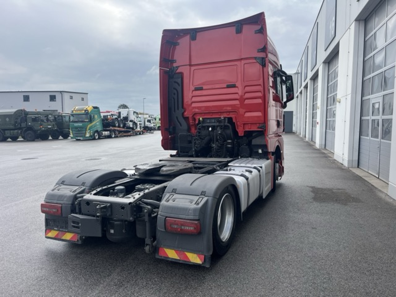 Leasing de MAN TGX 18.510 4x2 LL SA Euro6 Retarder Klima ZV MAN TGX 18.510 4x2 LL SA Euro6 Retarder Klima ZV: foto 9 Leasing de MAN TGX 18.510 4x2 LL SA Euro6 Retarder Klima ZV MAN TGX 18.510 4x2 LL SA Euro6 Retarder Klima ZV: foto 9