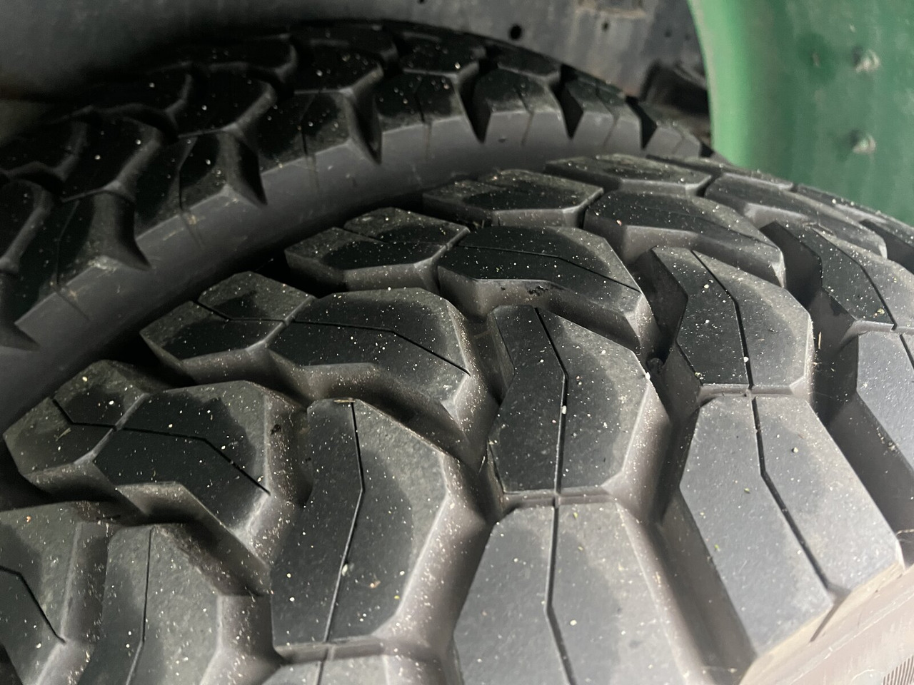 190EH30 4x4 190EH30 4x4 - Camión cisterna: foto 2 190EH30 4x4 190EH30 4x4 - Camión cisterna: foto 2