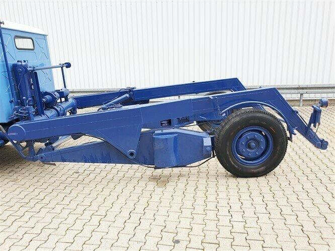 AL 28 Ruthmann Hubwagen, 2,5t, 4x2 AL 28 Ruthmann Hubwagen, 2,5t, 4x2 - Camión portacontenedor de cadenas: foto 4 AL 28 Ruthmann Hubwagen, 2,5t, 4x2 AL 28 Ruthmann Hubwagen, 2,5t, 4x2 - Camión portacontenedor de cadenas: foto 4