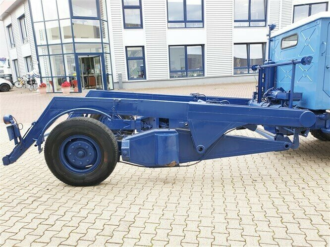 AL 28 Ruthmann Hubwagen, 2,5t, 4x2 AL 28 Ruthmann Hubwagen, 2,5t, 4x2 - Camión portacontenedor de cadenas: foto 5 AL 28 Ruthmann Hubwagen, 2,5t, 4x2 AL 28 Ruthmann Hubwagen, 2,5t, 4x2 - Camión portacontenedor de cadenas: foto 5