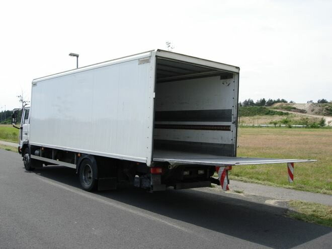 Andere FL 6-12 4x2 FL 6-12 4x2, 4x vorhanden! - Camión caja cerrada: foto 4 Andere FL 6-12 4x2 FL 6-12 4x2, 4x vorhanden! - Camión caja cerrada: foto 4