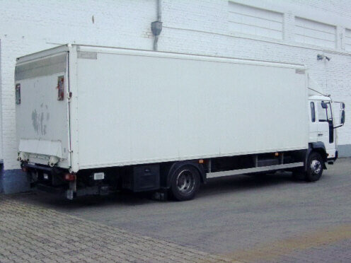 Andere FL 6-12 4x2 FL 6-12 4x2, 4x vorhanden! - Camión caja cerrada: foto 5 Andere FL 6-12 4x2 FL 6-12 4x2, 4x vorhanden! - Camión caja cerrada: foto 5