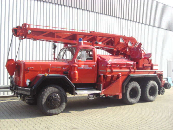 Andere MAGIRUS URANUS 250D22 KW 16 MAGIRUS URANUS 250D22 KW 16 Feuerwehr Kranwagen - Camión de bomberos: foto 1 Andere MAGIRUS URANUS 250D22 KW 16 MAGIRUS URANUS 250D22 KW 16 Feuerwehr Kranwagen - Camión de bomberos: foto 1