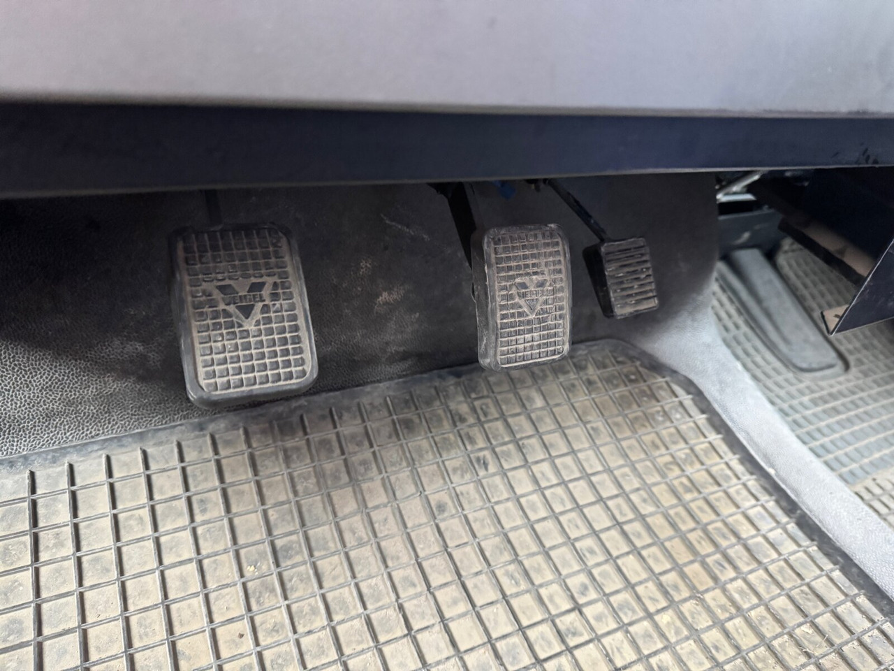 MAN TGX 18.360 4x2 BLS TGX 18.360 4x2 BLS, Fahrschulausstattung - Cabeza tractora: foto 2 MAN TGX 18.360 4x2 BLS TGX 18.360 4x2 BLS, Fahrschulausstattung - Cabeza tractora: foto 2