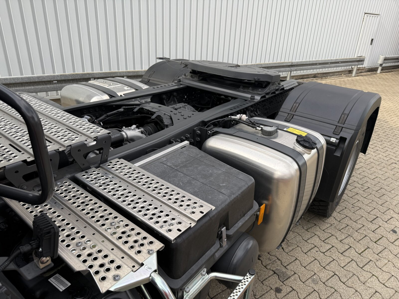 Mercedes-Benz Arocs 1853 AS 4x4 Arocs 1853 AS 4x4, Retarder, MultimediaCockpit, Navi - Cabeza tractora: foto 2 Mercedes-Benz Arocs 1853 AS 4x4 Arocs 1853 AS 4x4, Retarder, MultimediaCockpit, Navi - Cabeza tractora: foto 2