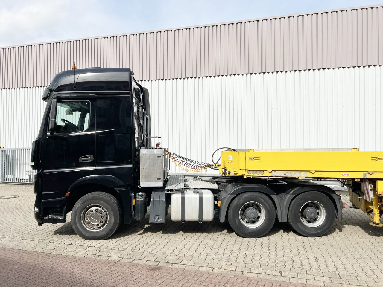 Cabeza tractora Mercedes-Benz Arocs 3358 LS 6x4 Arocs 3358 LS 6x4, StreamSpace, Turbo-Retarder-Kupplung, Kipphydraulik: foto 12