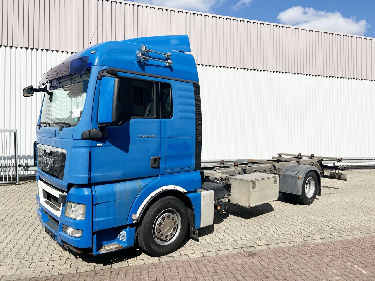 MAN TGX 18.400 4X2 LL TGX 18.400 4X2 LL, Fahrschule, XLX-Fahrerhaus - Camión: foto 1 MAN TGX 18.400 4X2 LL TGX 18.400 4X2 LL, Fahrschule, XLX-Fahrerhaus - Camión: foto 1