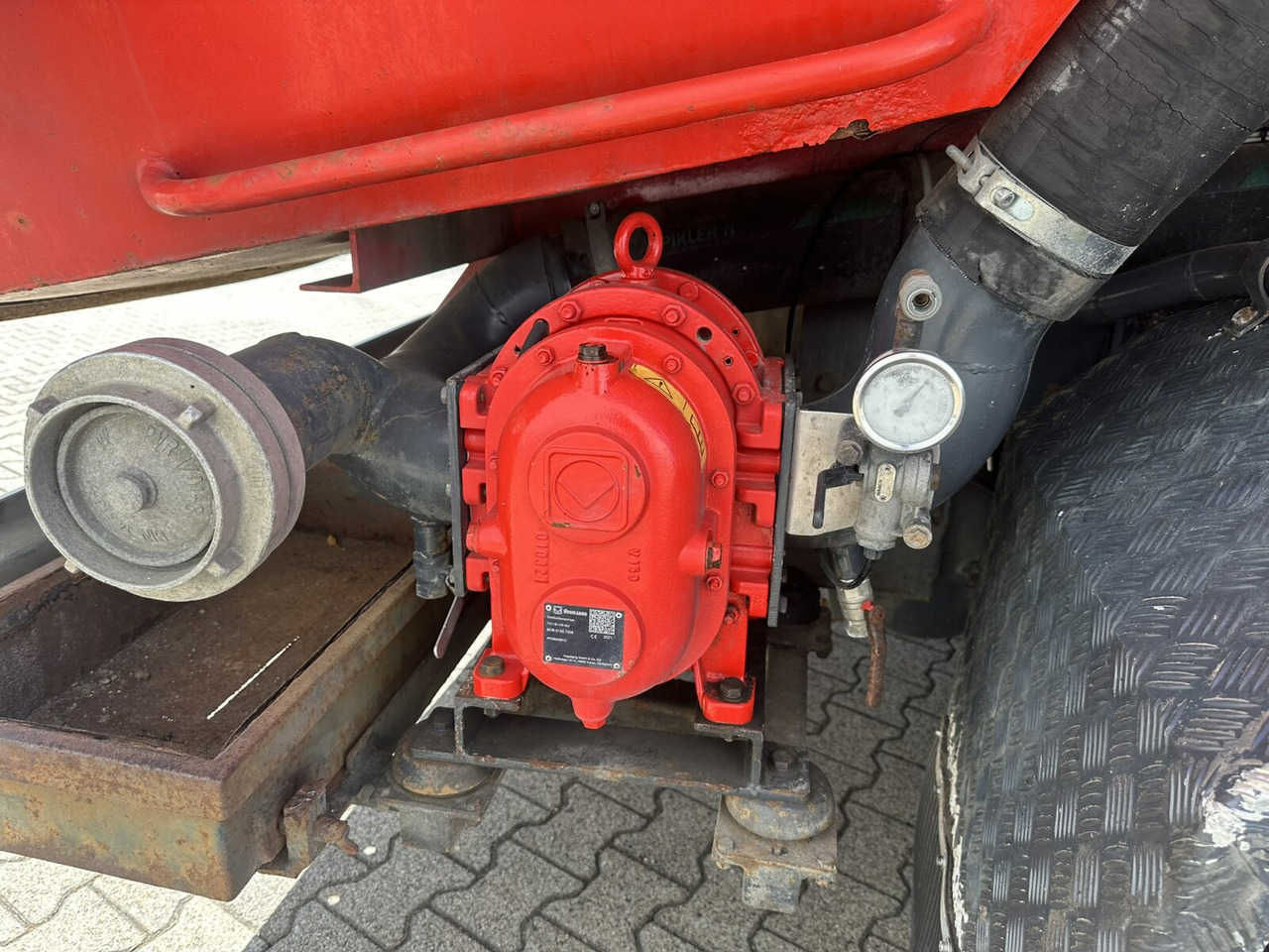 Camión Mercedes-Benz Actros 3246 L 8x2 Actros 3246 L 8x2, Hellmers Saug- und Spülwagen ca. 15m³: foto 6 Camión Mercedes-Benz Actros 3246 L 8x2 Actros 3246 L 8x2, Hellmers Saug- und Spülwagen ca. 15m³: foto 6