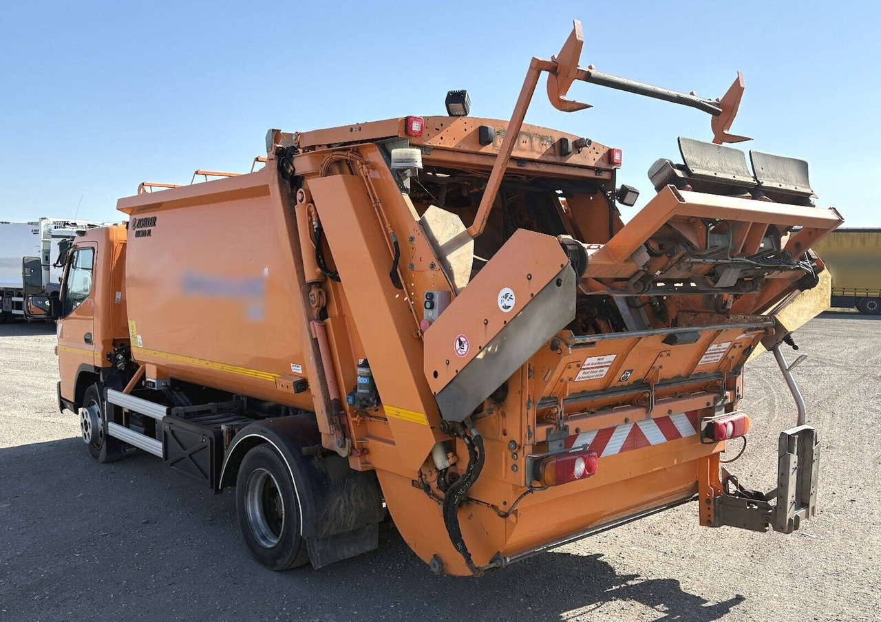 Mitsubishi Fuso 7C18 4x2 Fuso 7C18 4x2, Zöller Micro XL 7, Zöller Schüttung - Camión: foto 4 Mitsubishi Fuso 7C18 4x2 Fuso 7C18 4x2, Zöller Micro XL 7, Zöller Schüttung - Camión: foto 4