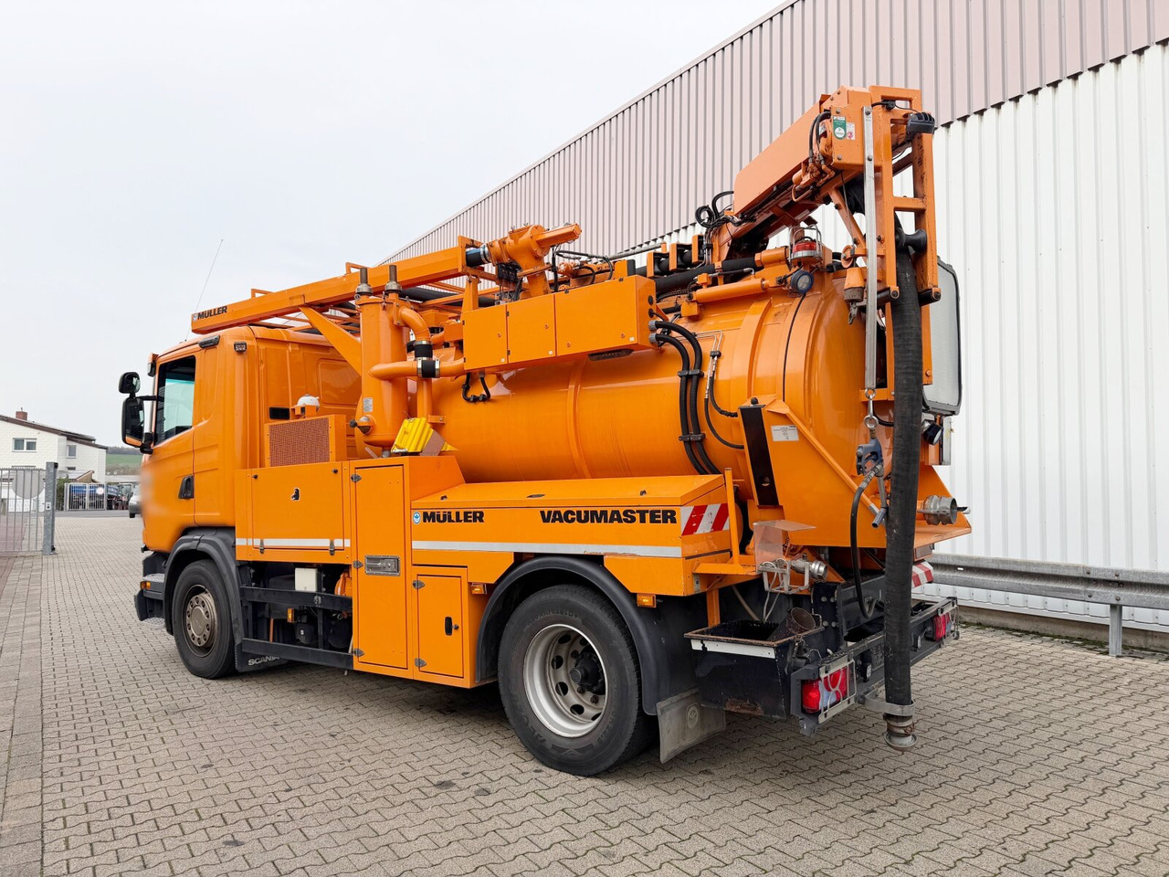 Scania G 320 4x2 G 320 4x2, Müller Vacumaster ca. 5,5m³, Funk - Camión: foto 3 Scania G 320 4x2 G 320 4x2, Müller Vacumaster ca. 5,5m³, Funk - Camión: foto 3