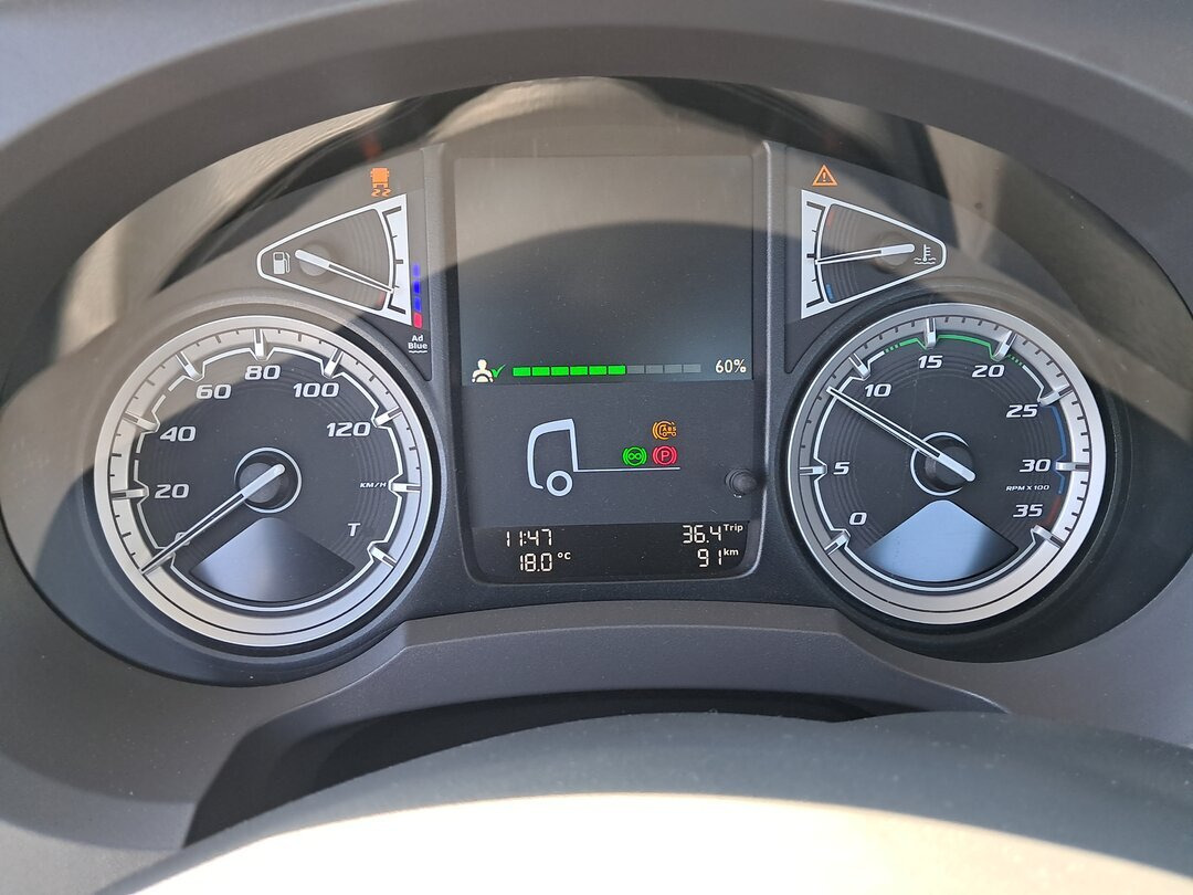 DAF LF 290 FA 4x2 LF 290 FA 4x2, Nebenantrieb, Navi - Camión chasis: foto 2 DAF LF 290 FA 4x2 LF 290 FA 4x2, Nebenantrieb, Navi - Camión chasis: foto 2