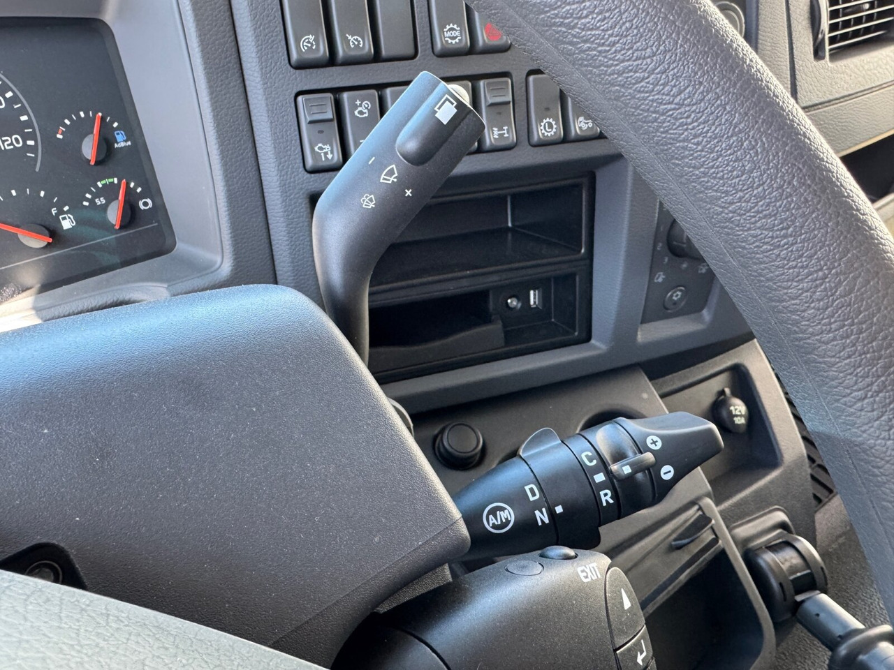 FL 280 4x4 FL 280 4x4, Nebenantrieb - Camión chasis: foto 5 FL 280 4x4 FL 280 4x4, Nebenantrieb - Camión chasis: foto 5