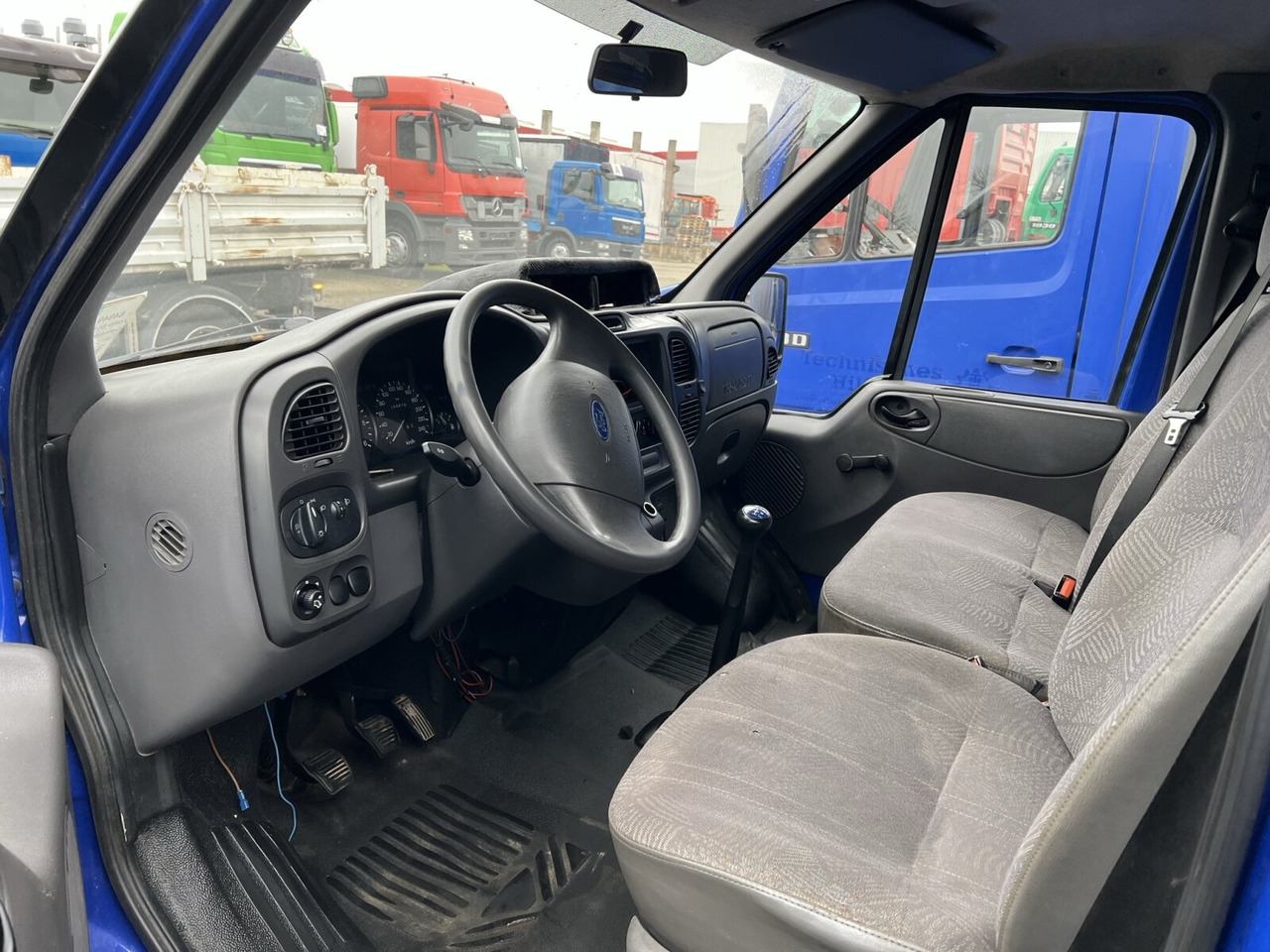 Furgoneta combi Ford Ford Transit 2,0 TDE 4x2 Ford Transit 2,0 TDE 4x2, EX-THW, 6 Sitze: foto 7