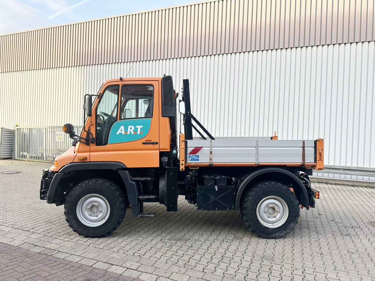 Leasing de Unimog U300 405/10 4x4 U300 405/10 4x4, Kommunalhydraulik, Frontzapfwelle, Kipper Unimog U300 405/10 4x4 U300 405/10 4x4, Kommunalhydraulik, Frontzapfwelle, Kipper: foto 12 Leasing de Unimog U300 405/10 4x4 U300 405/10 4x4, Kommunalhydraulik, Frontzapfwelle, Kipper Unimog U300 405/10 4x4 U300 405/10 4x4, Kommunalhydraulik, Frontzapfwelle, Kipper: foto 12