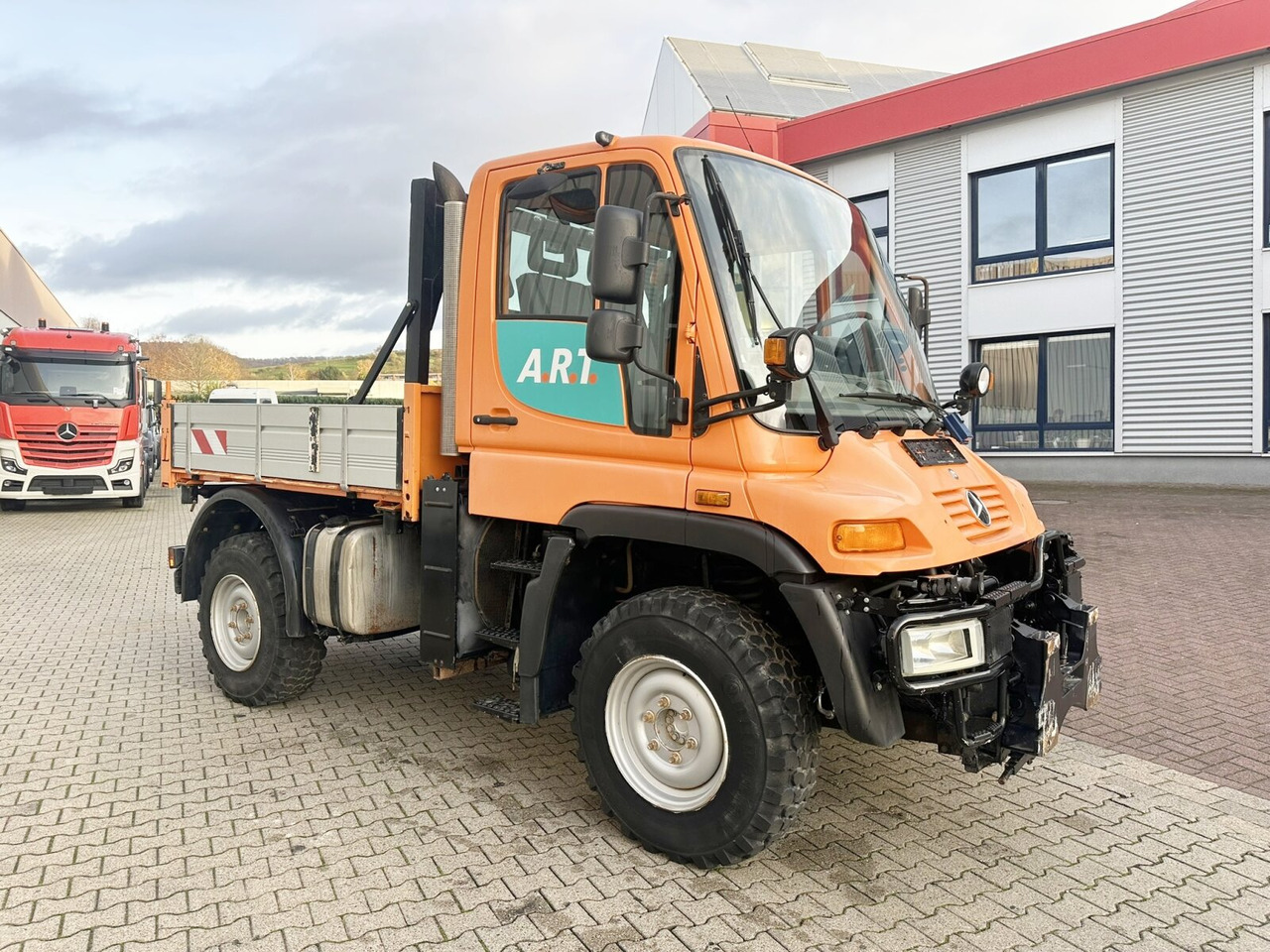 Leasing de Unimog U300 405/10 4x4 U300 405/10 4x4, Kommunalhydraulik, Frontzapfwelle, Kipper Unimog U300 405/10 4x4 U300 405/10 4x4, Kommunalhydraulik, Frontzapfwelle, Kipper: foto 8 Leasing de Unimog U300 405/10 4x4 U300 405/10 4x4, Kommunalhydraulik, Frontzapfwelle, Kipper Unimog U300 405/10 4x4 U300 405/10 4x4, Kommunalhydraulik, Frontzapfwelle, Kipper: foto 8