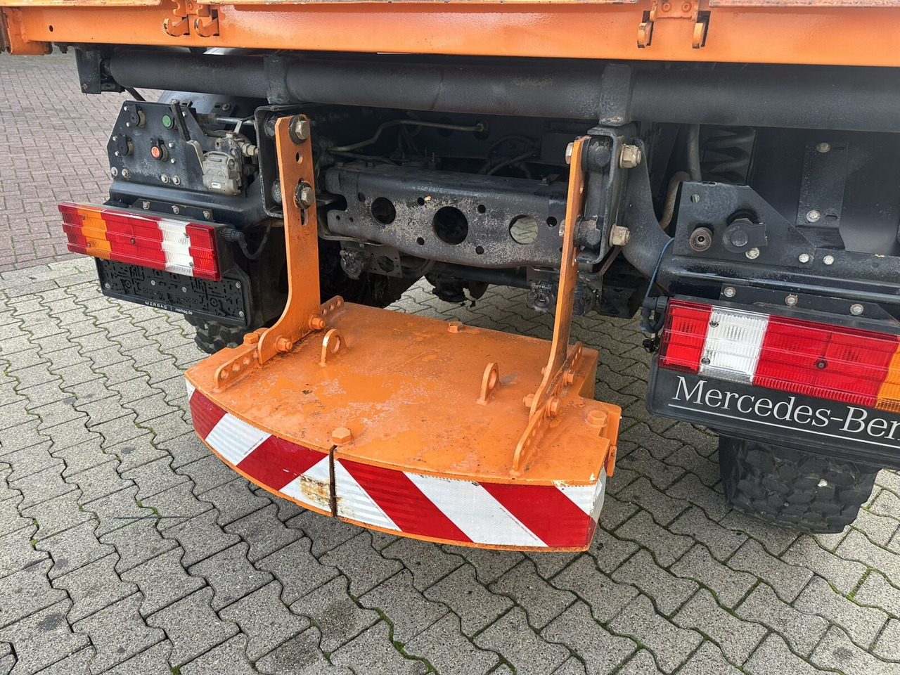 Leasing de Unimog U300 405/10 4x4 U300 405/10 4x4, Kommunalhydraulik, Frontzapfwelle, Kipper Unimog U300 405/10 4x4 U300 405/10 4x4, Kommunalhydraulik, Frontzapfwelle, Kipper: foto 15 Leasing de Unimog U300 405/10 4x4 U300 405/10 4x4, Kommunalhydraulik, Frontzapfwelle, Kipper Unimog U300 405/10 4x4 U300 405/10 4x4, Kommunalhydraulik, Frontzapfwelle, Kipper: foto 15