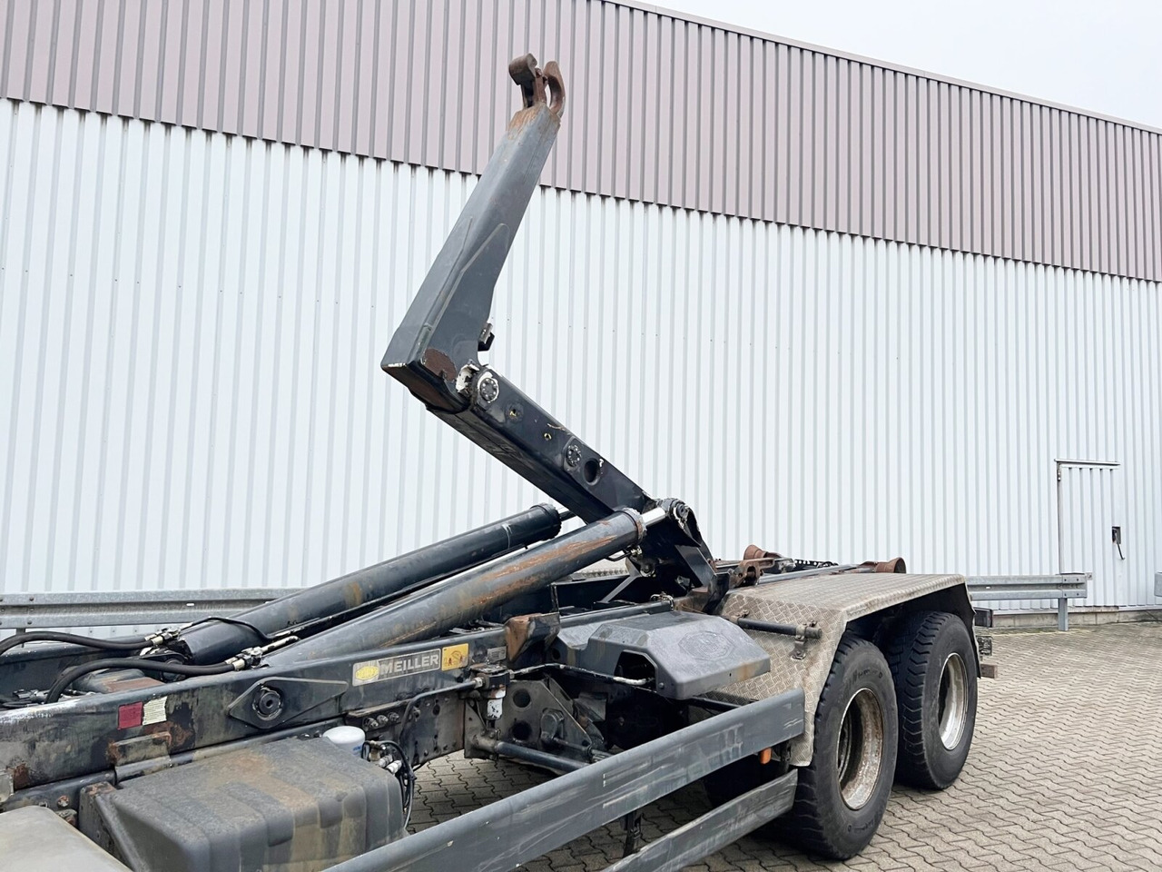 Camión multibasculante MAN TGA 26.463 6x4 BB TGA 26.463 6x4 BB: foto 13 Camión multibasculante MAN TGA 26.463 6x4 BB TGA 26.463 6x4 BB: foto 13