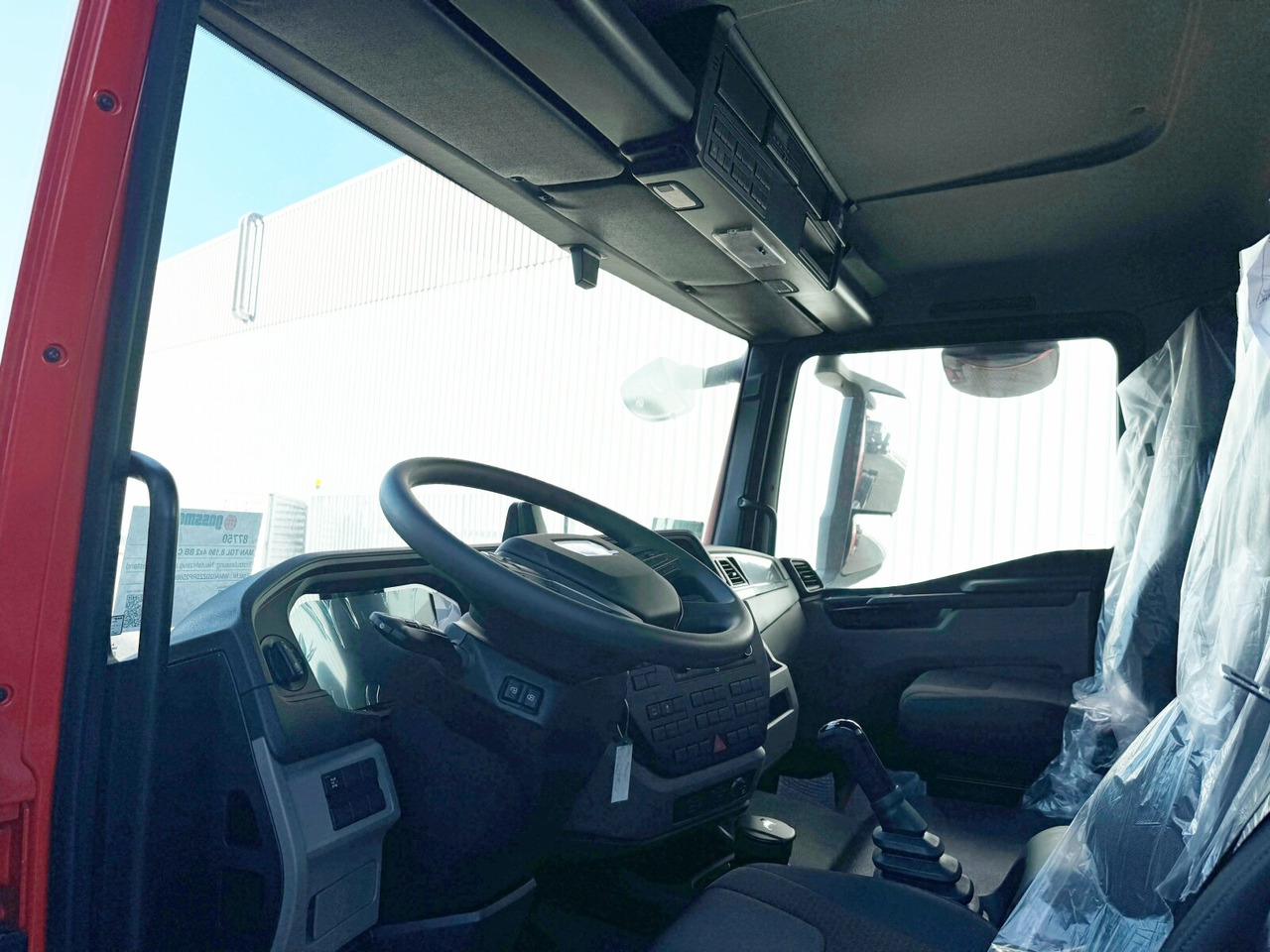 Foto del interior 1: Camión chasis MAN TGL 8.190 4x2 BB CH TGL 8.190 4x2 BB CH, Nebenantrieb