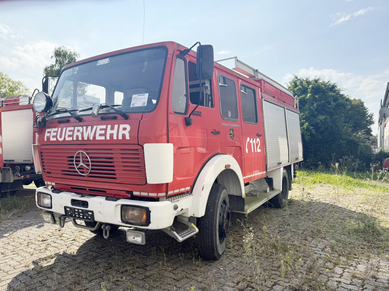 Mercedes-Benz 1222 AF 4x4 Doka 1222 AF 4x4 Doka, TLF 16/25 - Camión de bomberos: foto 1 Mercedes-Benz 1222 AF 4x4 Doka 1222 AF 4x4 Doka, TLF 16/25 - Camión de bomberos: foto 1