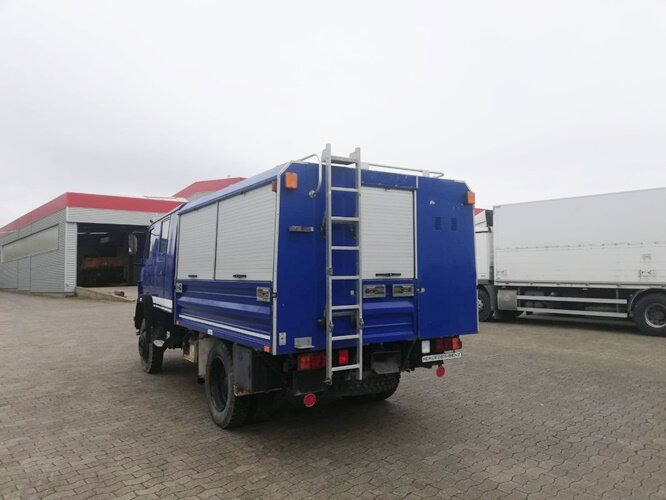 Camión caja cerrada Mercedes-Benz 917 AF 4x4 Doka 917 AF 4x4 Doka: foto 8