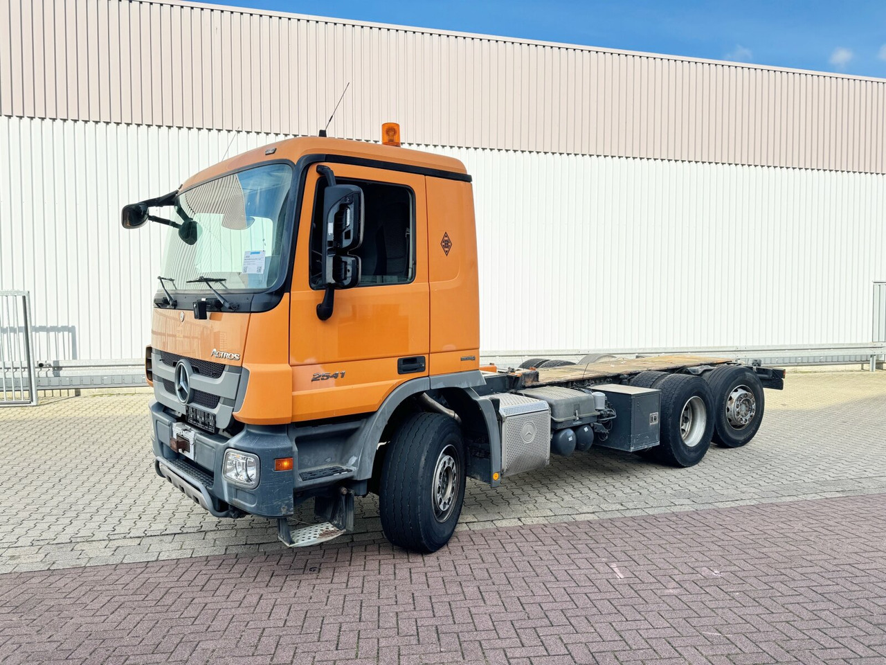 Mercedes-Benz Actros 2541 L 6x2 Actros 2541 L 6x2, Lenk-/Liftachse - Camión chasis: foto 1 Mercedes-Benz Actros 2541 L 6x2 Actros 2541 L 6x2, Lenk-/Liftachse - Camión chasis: foto 1
