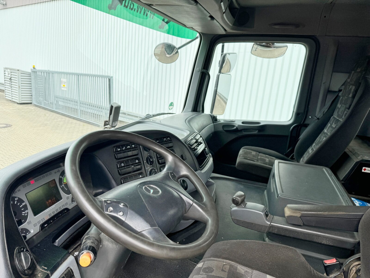Mercedes-Benz Actros 2541 L 6x2 Actros 2541 L 6x2, Retader, Lenkachse - Camión multibasculante: foto 2 Mercedes-Benz Actros 2541 L 6x2 Actros 2541 L 6x2, Retader, Lenkachse - Camión multibasculante: foto 2