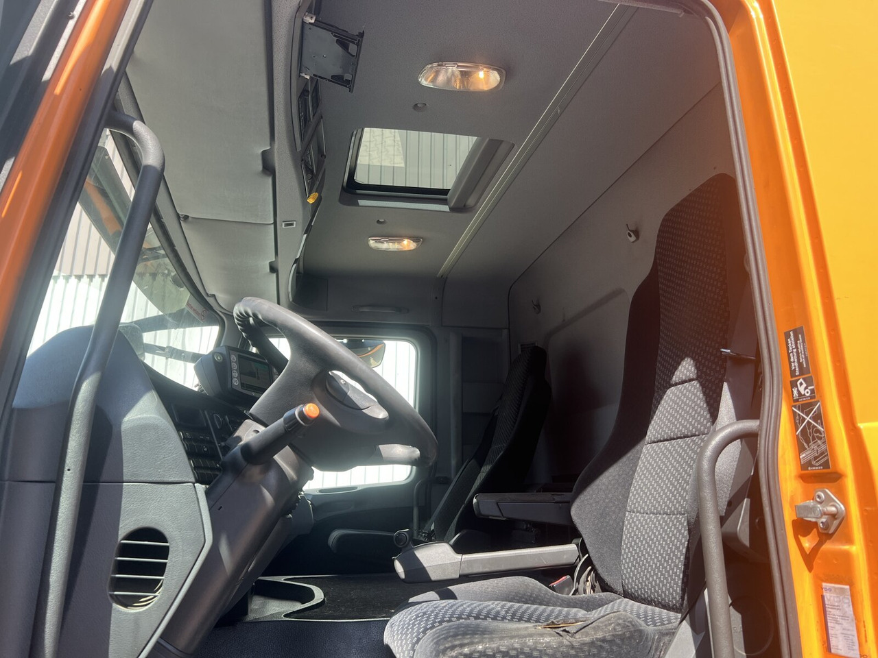 Mercedes-Benz Actros 2641/48 L 6x4 Actros 2641/48 L 6x4, Seilabroller, Haller Lotos, Zöller Schüttung - Camión de basura: foto 5 Mercedes-Benz Actros 2641/48 L 6x4 Actros 2641/48 L 6x4, Seilabroller, Haller Lotos, Zöller Schüttung - Camión de basura: foto 5