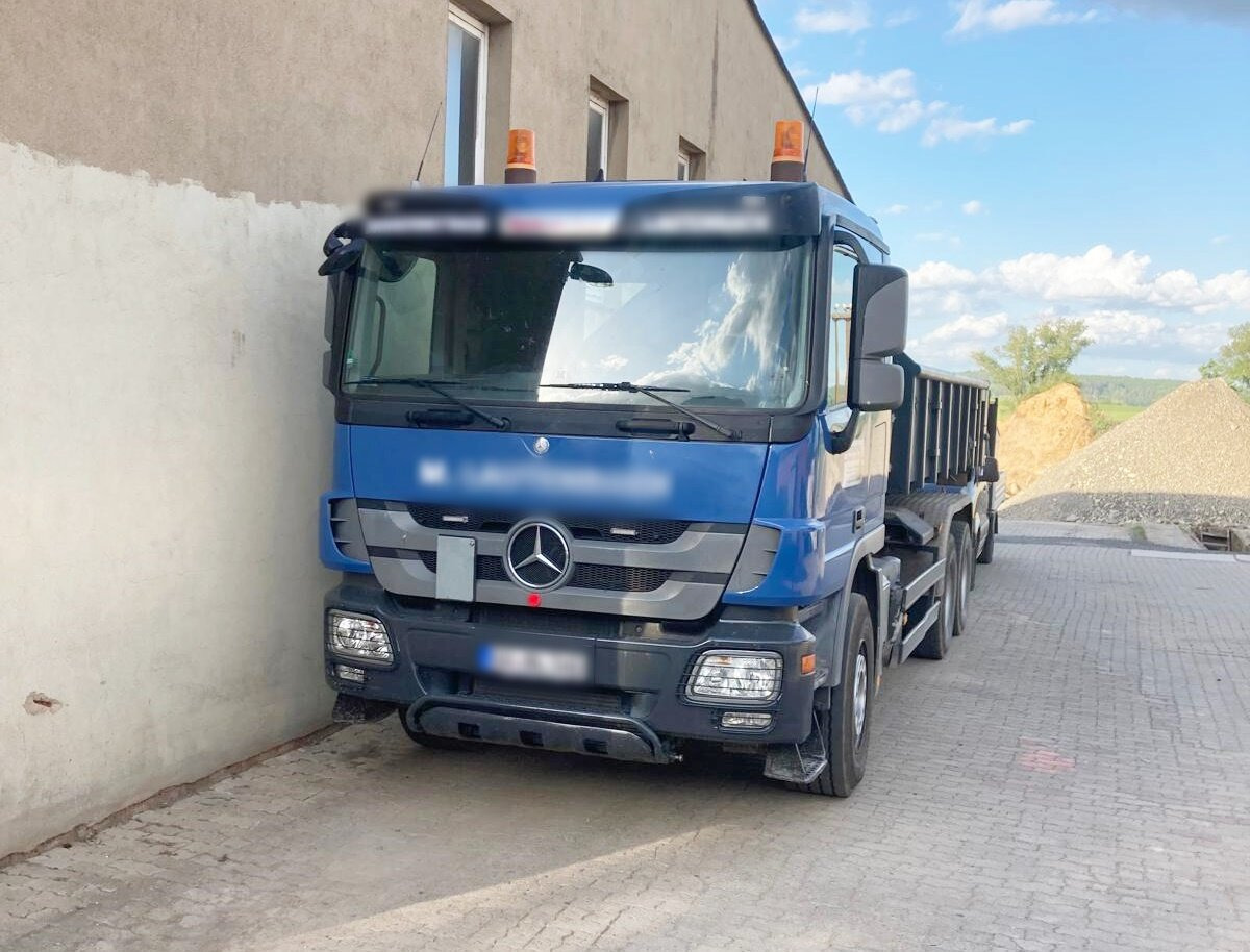 Mercedes-Benz Actros 3346 6x4 Actros 3346 6x4, Retarder - Camión multibasculante: foto 2 Mercedes-Benz Actros 3346 6x4 Actros 3346 6x4, Retarder - Camión multibasculante: foto 2