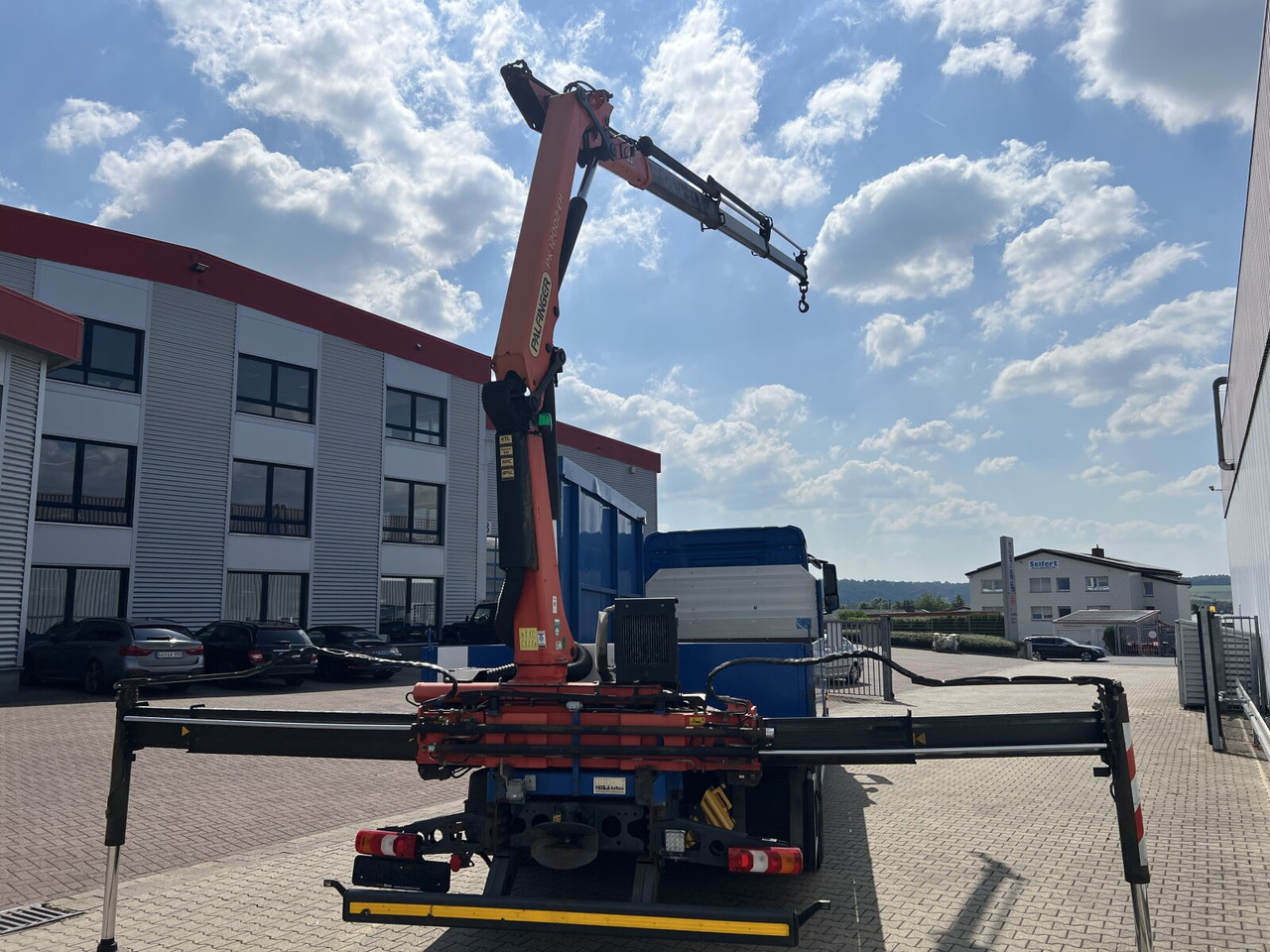 Camión grúa Mercedes-Benz Antos 1836 L 4x2 Antos 1836 L 4x2, Glastransporter, Heckkran Palfinger Pk 12002-EH, Funk: foto 10 Camión grúa Mercedes-Benz Antos 1836 L 4x2 Antos 1836 L 4x2, Glastransporter, Heckkran Palfinger Pk 12002-EH, Funk: foto 10