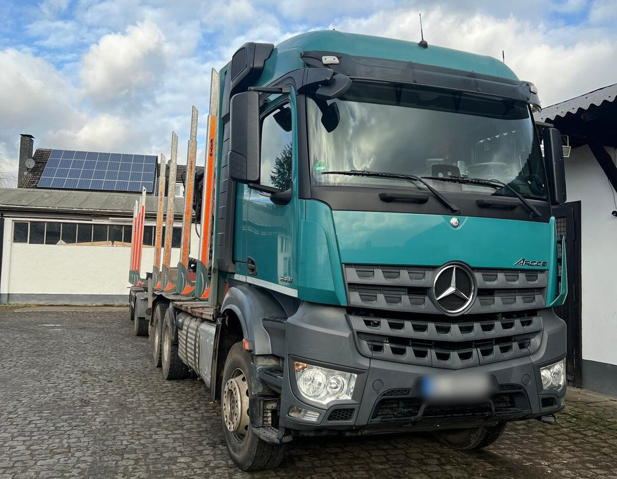 Mercedes-Benz Arocs 2651 L 6x4 Arocs 2651 L 6x4, Retarder, StreamSpace, Heckkran Epsilon M120L - Camión forestal, Camión grúa: foto 2 Mercedes-Benz Arocs 2651 L 6x4 Arocs 2651 L 6x4, Retarder, StreamSpace, Heckkran Epsilon M120L - Camión forestal, Camión grúa: foto 2