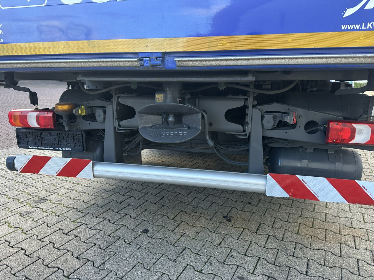 Mercedes-Benz Arocs 3245 L 8x2/6 Arocs 3245 L 8x2/6, Kran Fassi F 545 RA 2.26 XE, Jib, Funk, 29,7 m - 400 kg - Camión grúa, Camión caja abierta: foto 5 Mercedes-Benz Arocs 3245 L 8x2/6 Arocs 3245 L 8x2/6, Kran Fassi F 545 RA 2.26 XE, Jib, Funk, 29,7 m - 400 kg - Camión grúa, Camión caja abierta: foto 5