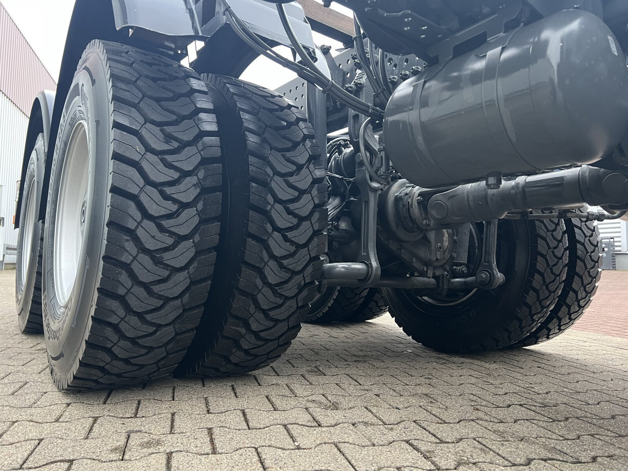 Mercedes-Benz Arocs 3340/46 A 6x6 Arocs 3340/46 A 6x6, Grounder - Camión chasis: foto 4 Mercedes-Benz Arocs 3340/46 A 6x6 Arocs 3340/46 A 6x6, Grounder - Camión chasis: foto 4